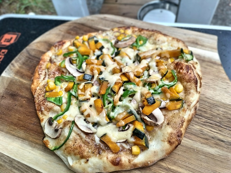 アンチョビマヨとカボチャのピザ